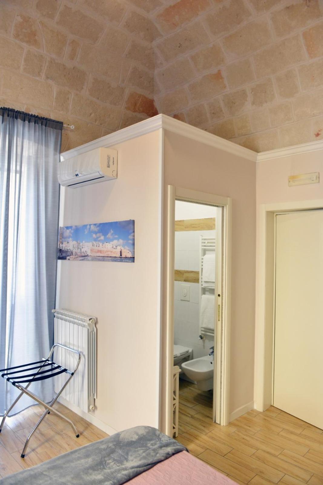 Hotel Al Rosa Antico Monopoli Exterior foto