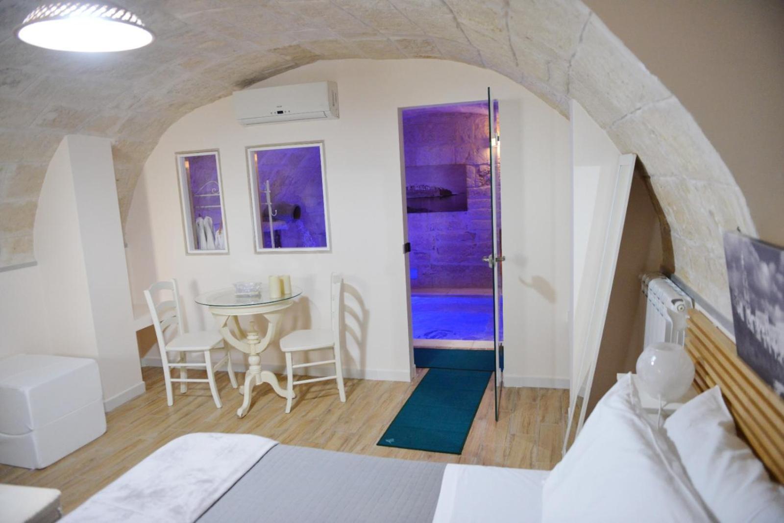 Hotel Al Rosa Antico Monopoli Exterior foto